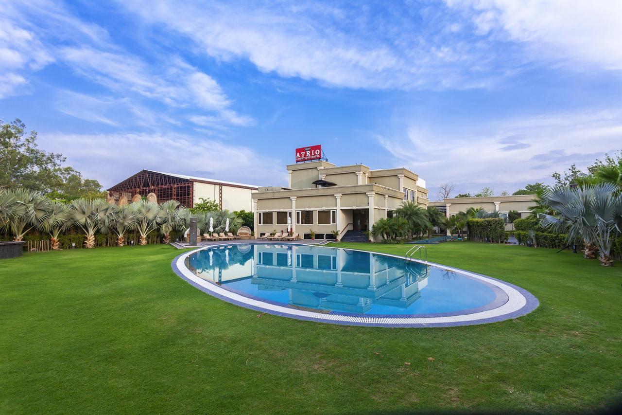 Hotel Atrio By Devam Gurgaon Zewnętrze zdjęcie