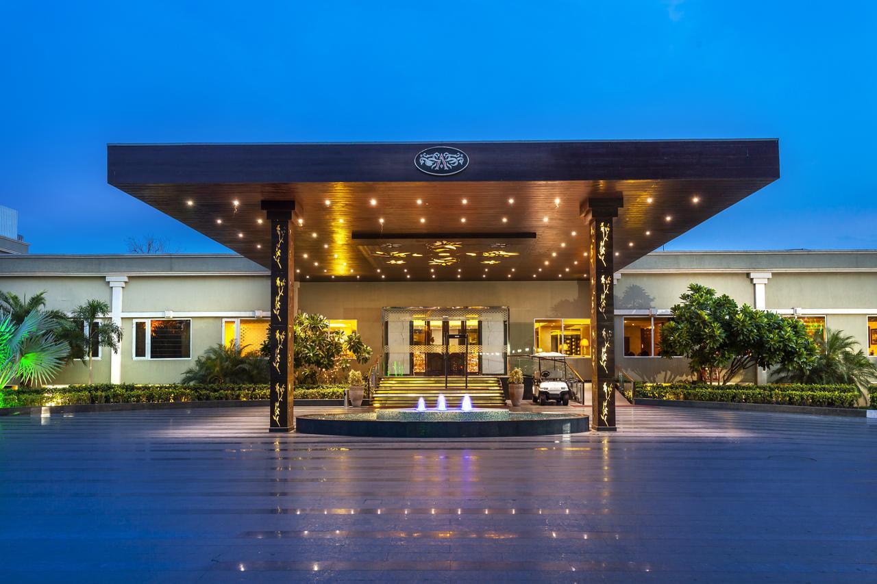Hotel Atrio By Devam Gurgaon Zewnętrze zdjęcie