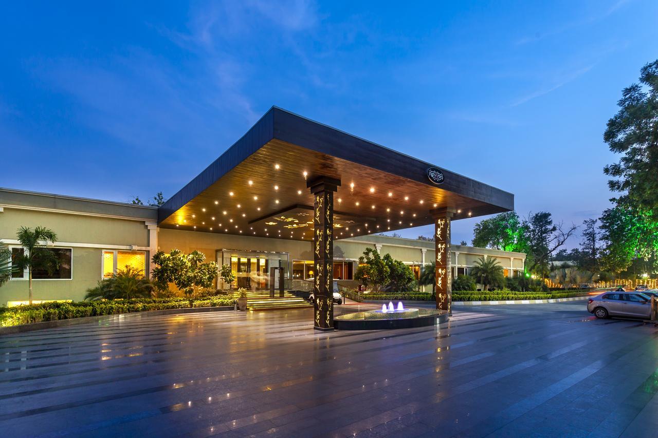 Hotel Atrio By Devam Gurgaon Zewnętrze zdjęcie