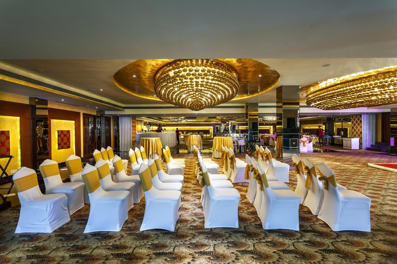 Hotel Atrio By Devam Gurgaon Zewnętrze zdjęcie